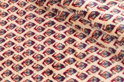 Corner detail of 1975s Sarough rug showing border pattern and Wool pile