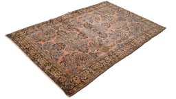 Close-up detail of 1920s Sarough rug from Iran / Persia showing Wool weave