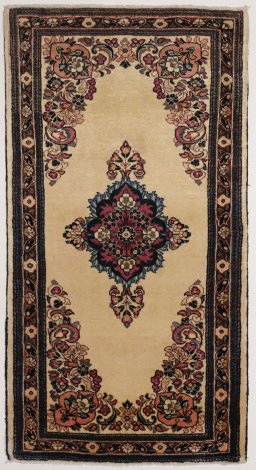 Full view of New Sarough rug from Iran / Persia, 121 × 62 cm in Beige tones