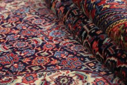 Full view of 1990s Sarough rug from Iran / Persia, 150 × 110 cm in Multi Color tones