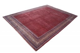 Corner detail of 2000s Sarough Mir rug showing border pattern and Wool pile