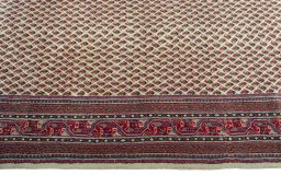 Close-up detail of 2000s Sarough Mir rug from Iran / Persia showing Wool weave