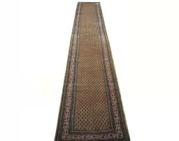 Surface texture of 2000s Sarough Mir rug with natural Wool and intricate pattern