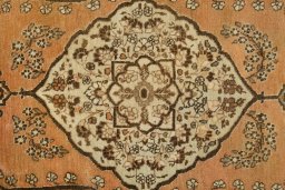 Close-up detail of 1900s Tabriz rug from Iran / Persia showing Wool weave