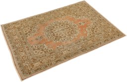 Corner detail of 1900s Tabriz rug showing border pattern and Wool pile