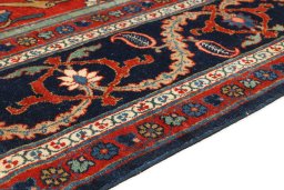 Central medallion detail of 1900s Tabriz rug from Iran / Persia