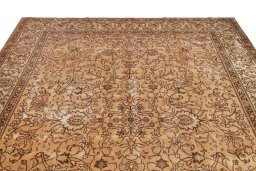 Surface texture of 1950s Tabriz rug with natural Wool and intricate pattern