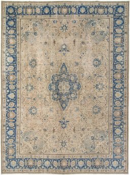 Full view of 1920s Tabriz rug from Iran / Persia, 482 × 361 cm in Cream tones