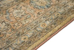 Central medallion detail of 1900s Tabriz rug from Iran / Persia
