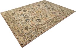Close-up detail of 1900s Tabriz rug from Iran / Persia showing Wool weave