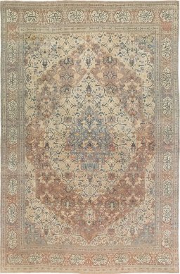 Full view of 1900s Tabriz rug from Iran / Persia, 520 × 355 cm in Cream tones