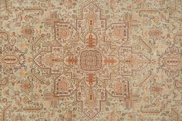 Close-up detail of New Tabriz rug from Iran / Persia showing Wool weave
