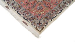 Central medallion detail of 1990s Tabriz rug from Iran / Persia