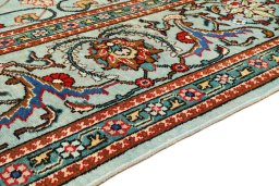 Backside of handmade 1940s Tabriz rug showing knot structure and weave density