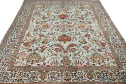 Close-up detail of 1940s Tabriz rug from Iran / Persia showing Wool weave