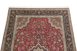 Surface texture of 1990s Tabriz rug with natural Wool and intricate pattern