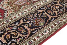 Central medallion detail of 1990s Tabriz rug from Iran / Persia