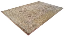 Close-up detail of 1920s Tabriz rug from Iran / Persia showing Wool weave