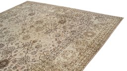 Backside of handmade 1920s Tabriz rug showing knot structure and weave density