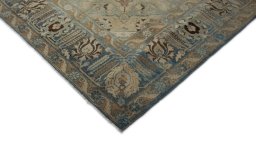 Backside of handmade 1950s Tabriz rug showing knot structure and weave density