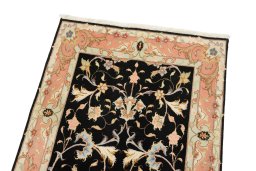 Surface texture of New Tabriz rug with natural Wool and intricate pattern