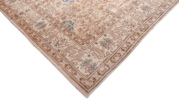 Backside of handmade 1920s Tabriz rug showing knot structure and weave density