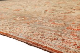 Backside of handmade 1880s Tabriz rug showing knot structure and weave density