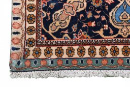 Close-up detail of 1930s Tabriz rug from Iran / Persia showing Wool weave