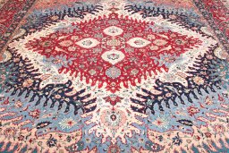 Full view of 1930s Tabriz rug from Iran / Persia, 541 × 348 cm in Multi Color tones