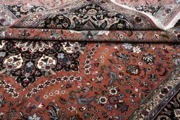 Close-up detail of New Tabriz rug from Iran / Persia showing Cork weave