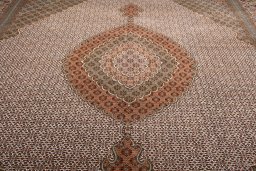 Central medallion detail of New Tabriz rug from Iran / Persia