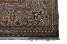 Close-up detail of New Tabriz rug from Iran / Persia showing Cork weave
