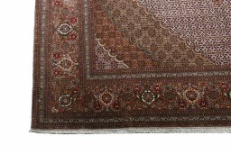 Close-up detail of New Tabriz rug from Iran / Persia showing Cork weave