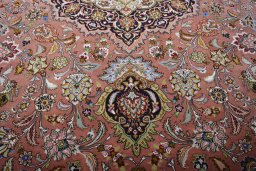 Close-up detail of New Tabriz rug from Iran / Persia showing Cork weave