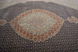 Central medallion detail of 2000s Tabriz rug from Iran / Persia