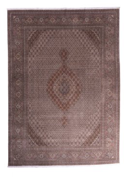 Full view of New Tabriz rug from Iran / Persia, 347 × 250 cm in Beige tones