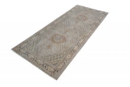 Corner detail of Unknown Tabriz rug showing border pattern and Wool pile