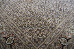 Close-up detail of Unknown Tabriz rug from Iran / Persia showing Wool weave