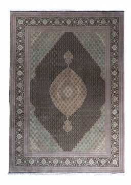 Full view of New Tabriz rug from Iran / Persia, 353 × 250 cm in Gray tones