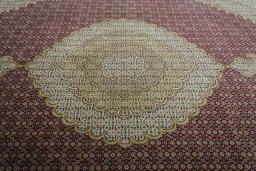 Central medallion detail of New Tabriz rug from Iran / Persia