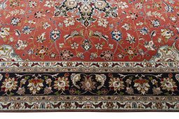 Close-up detail of New Tabriz rug from Iran / Persia showing Cork weave