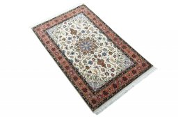 Close-up detail of New Tabriz rug from Iran / Persia showing Cork weave