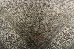 Close-up detail of New Tabriz rug from Iran / Persia showing Cork weave