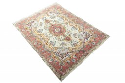 Close-up detail of New Tabriz rug from Iran / Persia showing Cork weave