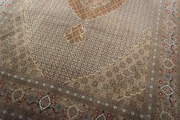 Close-up detail of New Tabriz rug from Iran / Persia showing Cork weave