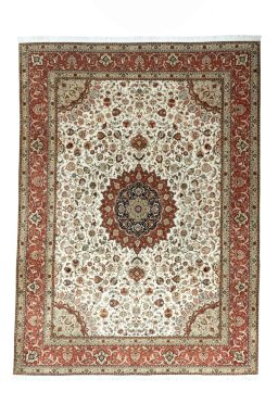 Full view of New Tabriz rug from Iran / Persia, 407 × 296 cm in Beige tones