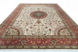 Surface texture of New Tabriz rug with natural Cork and intricate pattern