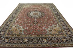 Surface texture of New Tabriz rug with natural Cork and intricate pattern
