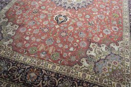 Close-up detail of New Tabriz rug from Iran / Persia showing Cork weave