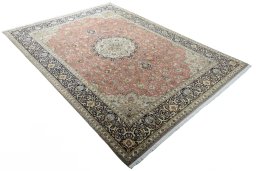 Close-up detail of New Tabriz rug from Iran / Persia showing Cork weave